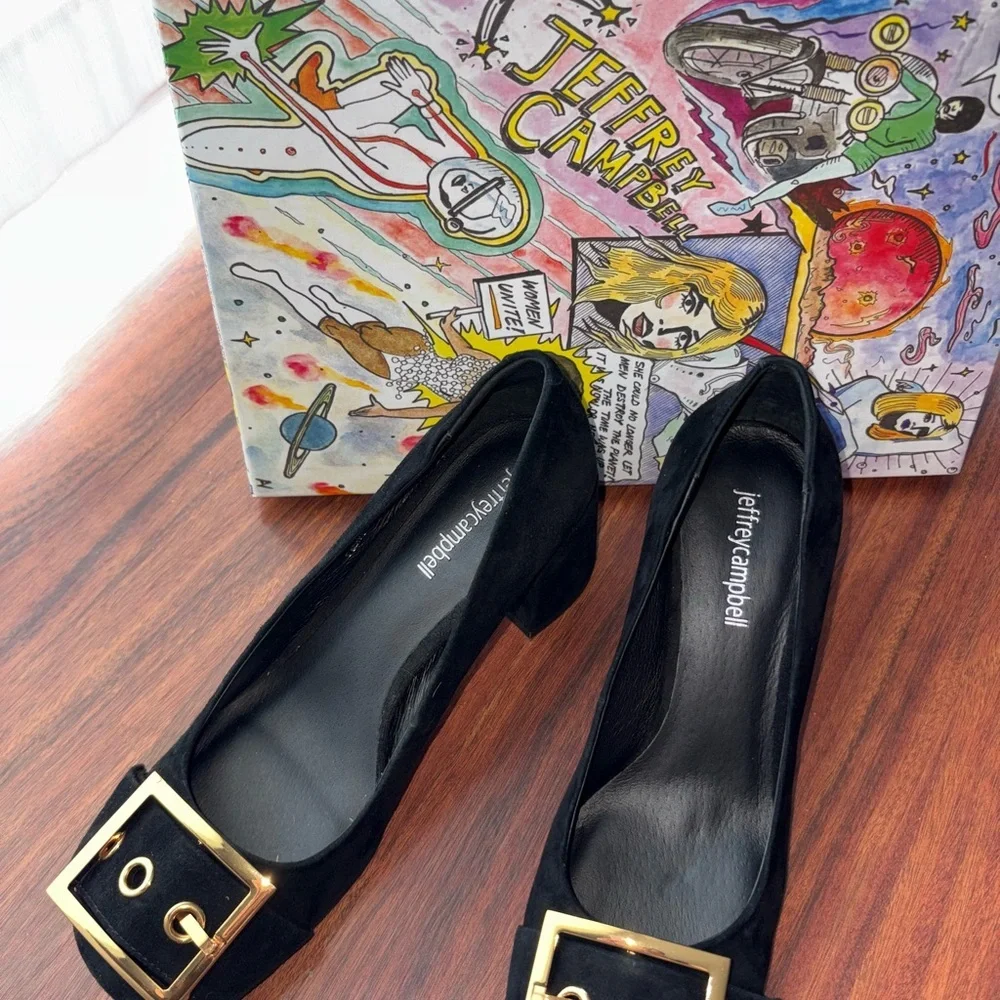 Jeffrey Campbell Black and Gold Flats with Sleek Design facts pump NWT IN BOX - Picture 2 of 4